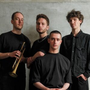 251123 BLUFF 3 ©Anton Deyß Bluff